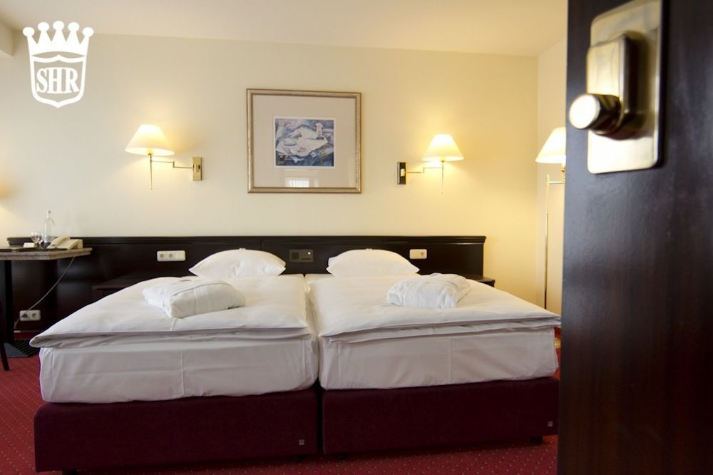 Sachsenwald Hotel Reinbek Ngoại thất bức ảnh